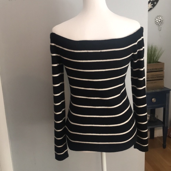 American Eagle sweater - Picture 4 of 5